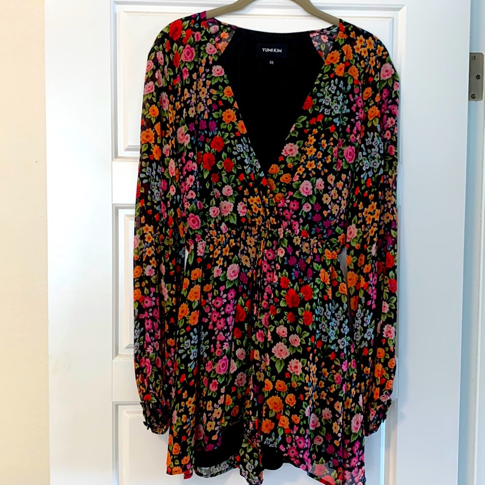 Fully lined XS YUMI KIM Flowered Romper!! So Adorable!!